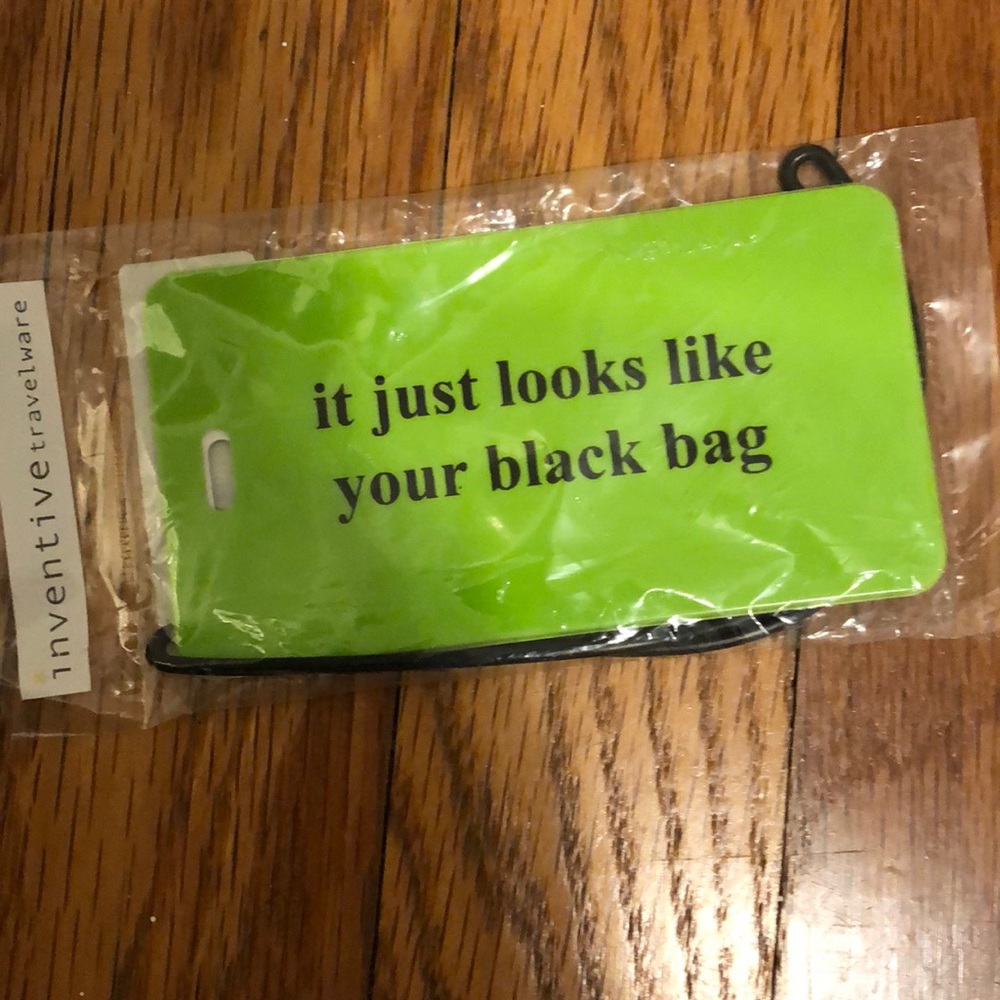 🎉closet clear out! Clever luggage tag
